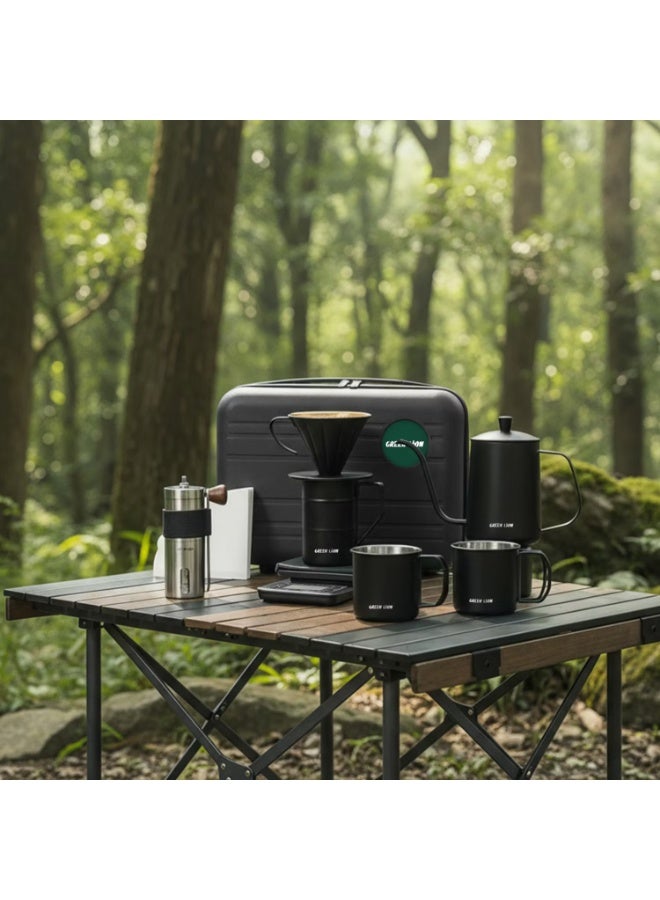 جرين ليون طقم ماكينة قهوة جرين ليون V-60 برو مع غلاية ذات عنق معقوف، 100 فلتر ورقي، ميزان دقيق، قمع تقطير، مطحنة قابلة للتعديل، كوبان من الفولاذ المقاوم للصدأ، حقيبة سفر متضمنة - أسود - Image 1